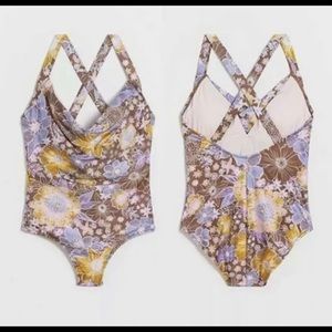 NWT $128 Alana Gunn Willandra Anthropologie One-Piece Floral Swimsuit Size S